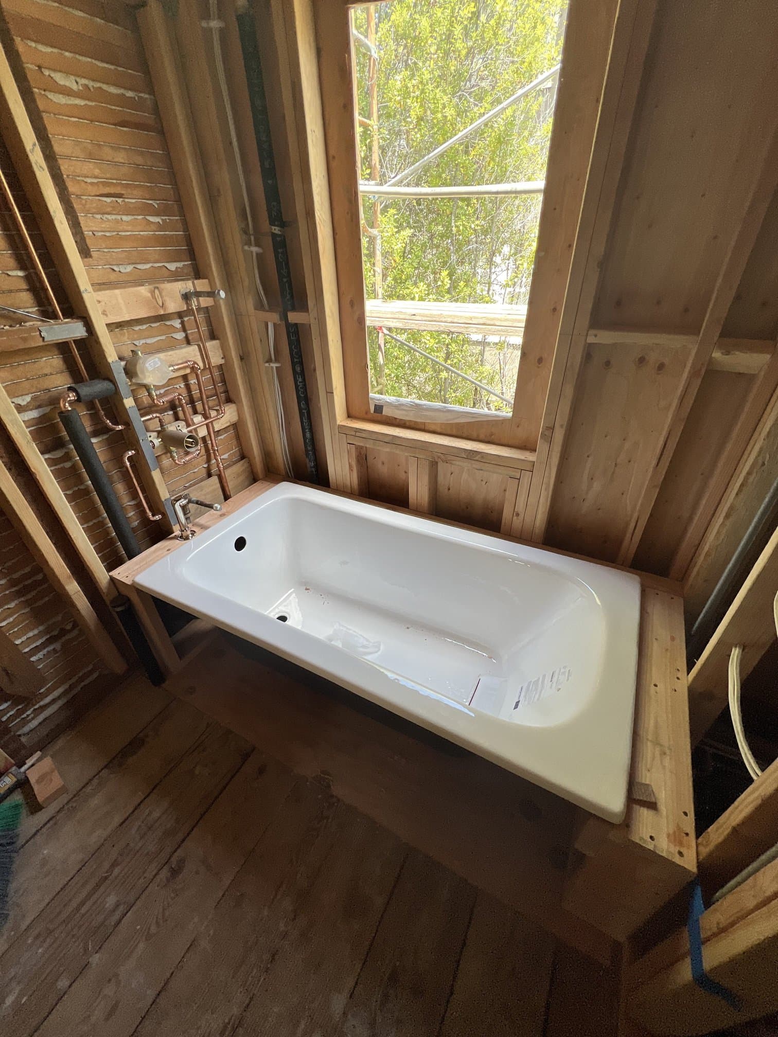 Arched Alcove Tub Bathroom before