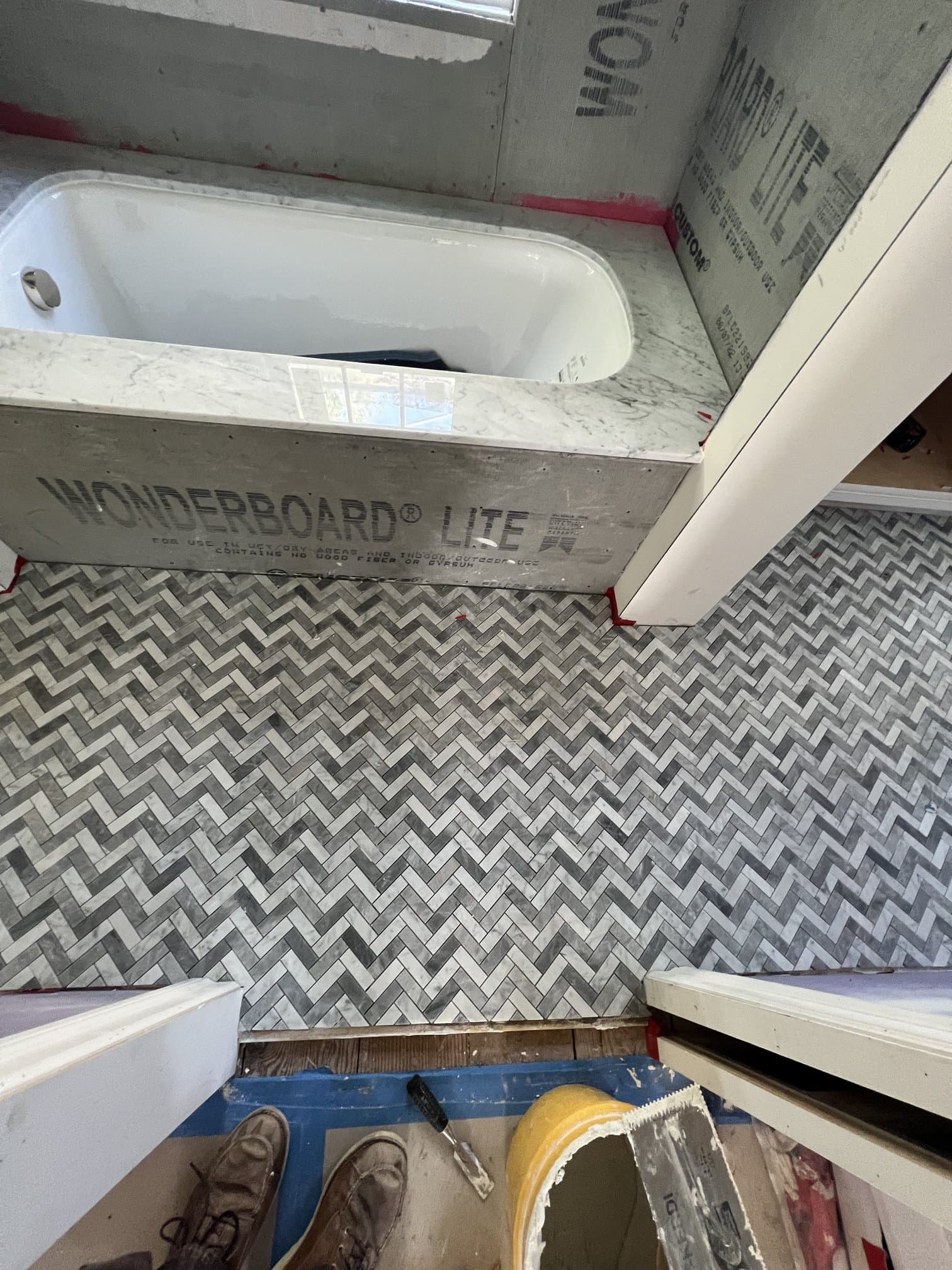 Arched Alcove Tub Bathroom detail